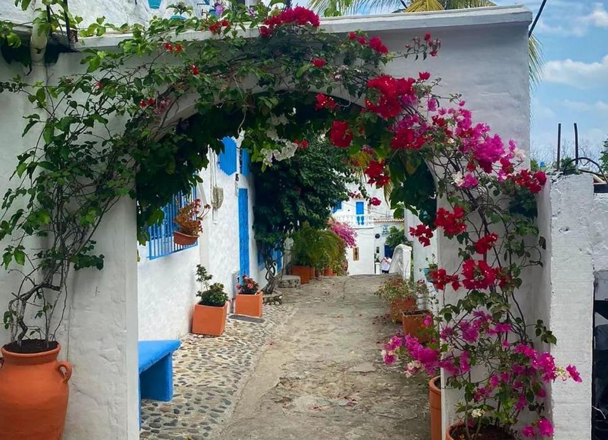 El Santorini Colombiano En Doradal * Puerto Triunfo