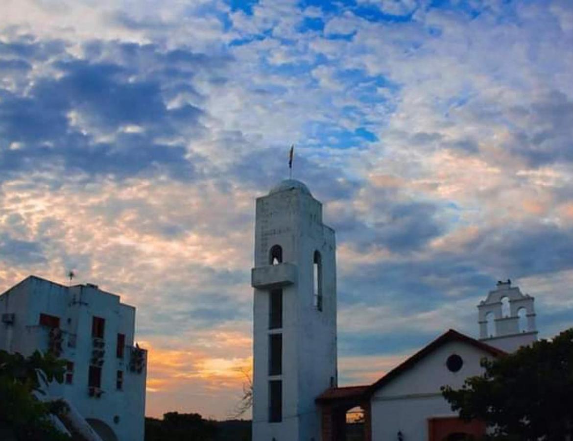 El Santorini Colombiano En Doradal * Puerto Triunfo